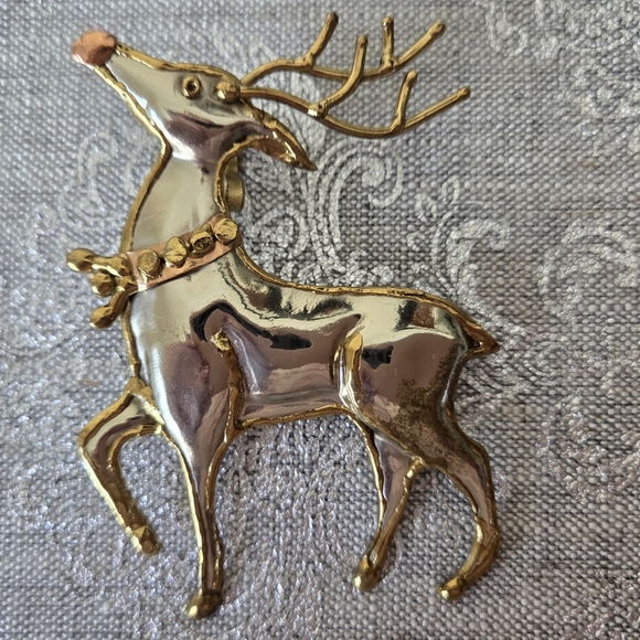 Gold and Silver Reindeer Holiday CHRISTMAS BROOCH PIN - Picture 1 of 3